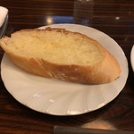 Gyuutei - セットのパン