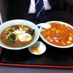 宝来 - ラーメンと麻婆のセット