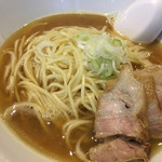 自家製麺 伊藤 - 肉そば並750円 スープが少ないのは〜美味しい証拠