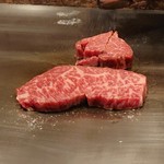 ステーキ屋 宇志 - 黒毛和牛フィレ1180㌘国産牛フィレ150㌘