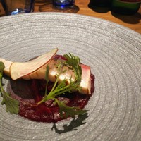 イル ネッビオ - 本日のお魚料理
                      ヒラマサのグリル ビーツのソースで