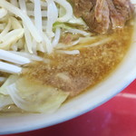 ラーメン二郎 - スープ