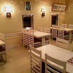 海中魚処 萬坊 - 海中魚処 萬坊 店内の様子３（テーブル席）