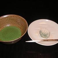 菊乃井 本店 - お抹茶と饅頭