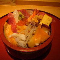 鮨政 西口店 - ちらし寿司（大盛り）