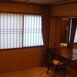 Hakone Kyuuan - ベットルームの鏡は大きく、使い易いです。