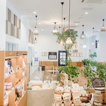 アールカフェ192 - 振り合いスペース(ワンちゃん用の食べ物と飲み物あります)