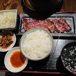 Sumibiyakiniku Akakuro - ハラミ定食 201908