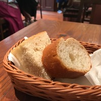 イル カルディナーレ 銀座本店 - パン