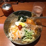 Rakuemmamanodaidokoro - ランチ冷麺 900