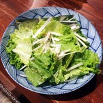 韓’S - ネギサラダ。胡椒がしっかり効いてます。