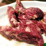 韓’S - 上ハラミ。見た目より柔らかな食感です。