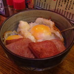 Nande Ya - スパム目玉焼丼￥５８０