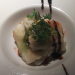 サーラ・マンジェ・ドゥ・クール  - 