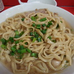 ラーメン二郎 - 青ネギが映える