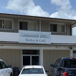 Diamond Head Market & Grill - 