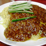 味の珍萬 - ジャージャー麺
