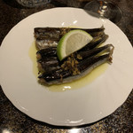 バー エグザゴーヌ - R1.8  銚子産カタクチイワシのオリーブオイル漬け