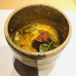 御料理 うえの - じゅんさいと鱧のジュレソースがちゅるんとした冷製茶碗蒸し♡