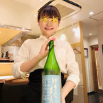 御料理 うえの - 「ゆきの美人」を持って「愛ちゃんスマイル」を披露♡かわいいわぁ(๑>◡<๑)