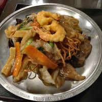 味の中華 羽衣 銀座本店 - 什錦炸麺