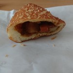 麦乃ありか - 料理写真:カレーパン断面 130円