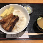 豐利乃 - 秋刀魚の蒲焼きとろろ丼