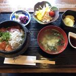 Kaisen Robatayaki Nemuro Matsuri - 海鮮三色丼
