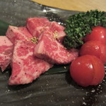 炭火焼肉ぽんぽん - 新メニュー　トマトカルビ