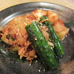 炭火焼肉ぽんぽん - キムチ