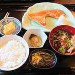Rintei - 鮭かまの塩焼き:800円税別