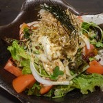一鴻 - 和田島カリカリジャコと手作り豆腐の和風サラダ