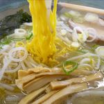 どんころらぁめん - 塩らぁめんの麺