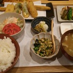 菜をさら - 串揚げ膳５本。