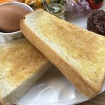 CAFE&SHOP Lotus Land - 2019/08/07
                モーニングＡセット 380円
                ・ゆで卵、餡子、有機コーヒー
                おまかせセット 550円
                ・トマたま天津飯
                ・玉ねぎシューマイ
                ・フレッシュサラダ
                ・スイカ