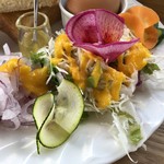 カフェアンドショップ ロータスランド - 2019/08/07
      モーニングＡセット 380円
      ・ゆで卵、餡子、有機コーヒー
      おまかせセット 550円
      ・トマたま天津飯
      ・玉ねぎシューマイ
      ・フレッシュサラダ
      ・スイカ