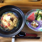カフェアンドショップ ロータスランド - 2019/08/07
      モーニングＡセット 380円
      ・ゆで卵、餡子、有機コーヒー
      おまかせセット 550円
      ・トマたま天津飯
      ・玉ねぎシューマイ
      ・フレッシュサラダ
      ・スイカ