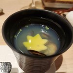 Sugino Azabujuban - しじみとおでん出汁ののスープ。