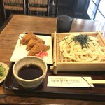 さぬきや - ざるうどんと、稲荷ずしのセットをいただきました（２０１９．８．７）