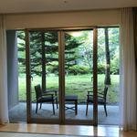 Hotel Harvest Kyu Karuizawa - お部屋のテラス。夕方。