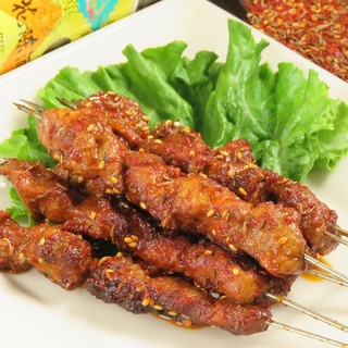 This is Chinese-style Genghis Khan (Mutton grilled on a hot plate)! Hokkaido lamb meat Grilled skewer style◎