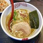 麺処 あす花 - 次世代あっさり貝出汁白醤油らーめん