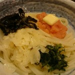 h Mekikinoginji - 釜玉うどん。温玉忘れられたけど後から持ってきてくれた。明太子があう！