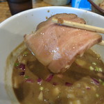 煮干し中華そば 一剣 - つけ汁へ～