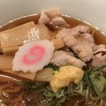 麺家 たいが亭 - 具材アップ