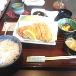 Tonkatsutamagawa - ロースカツ定食（100g）（1,000円）