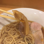 なにわ 麺次郎 - 地鶏醤油らーめん950円