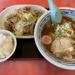 Te Uchi Ra Men Chinrai - 肉野菜炒めセット