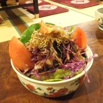 釜めし 串焼き 六左衛門 - もりもりサラダ