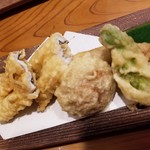 季節料理 すい舎 - 揚物:穴子、しいたけ、ししとうの天ぷら